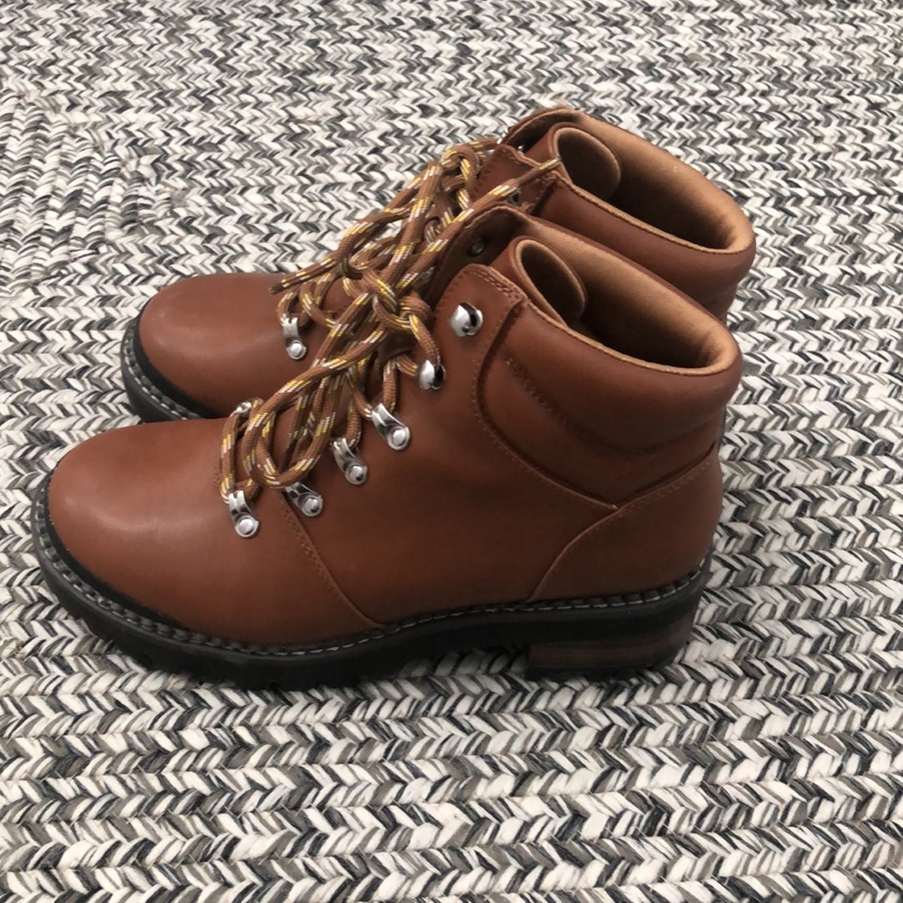 Universal Thread lace up boots